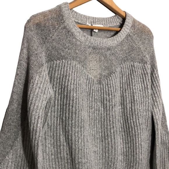 THML | Women’s Grey Ribbed Mixed Knit Bell Sleeve Chunky Sweater size Medium NEW - Picture 2 of 11